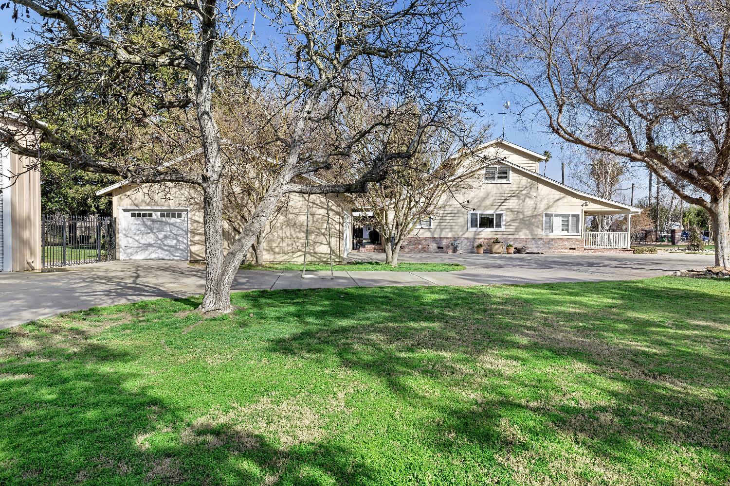 Turlock, California, 95380, United States, 3 Bedrooms Bedrooms, ,4 BathroomsBathrooms,Residential,For Sale,1993882