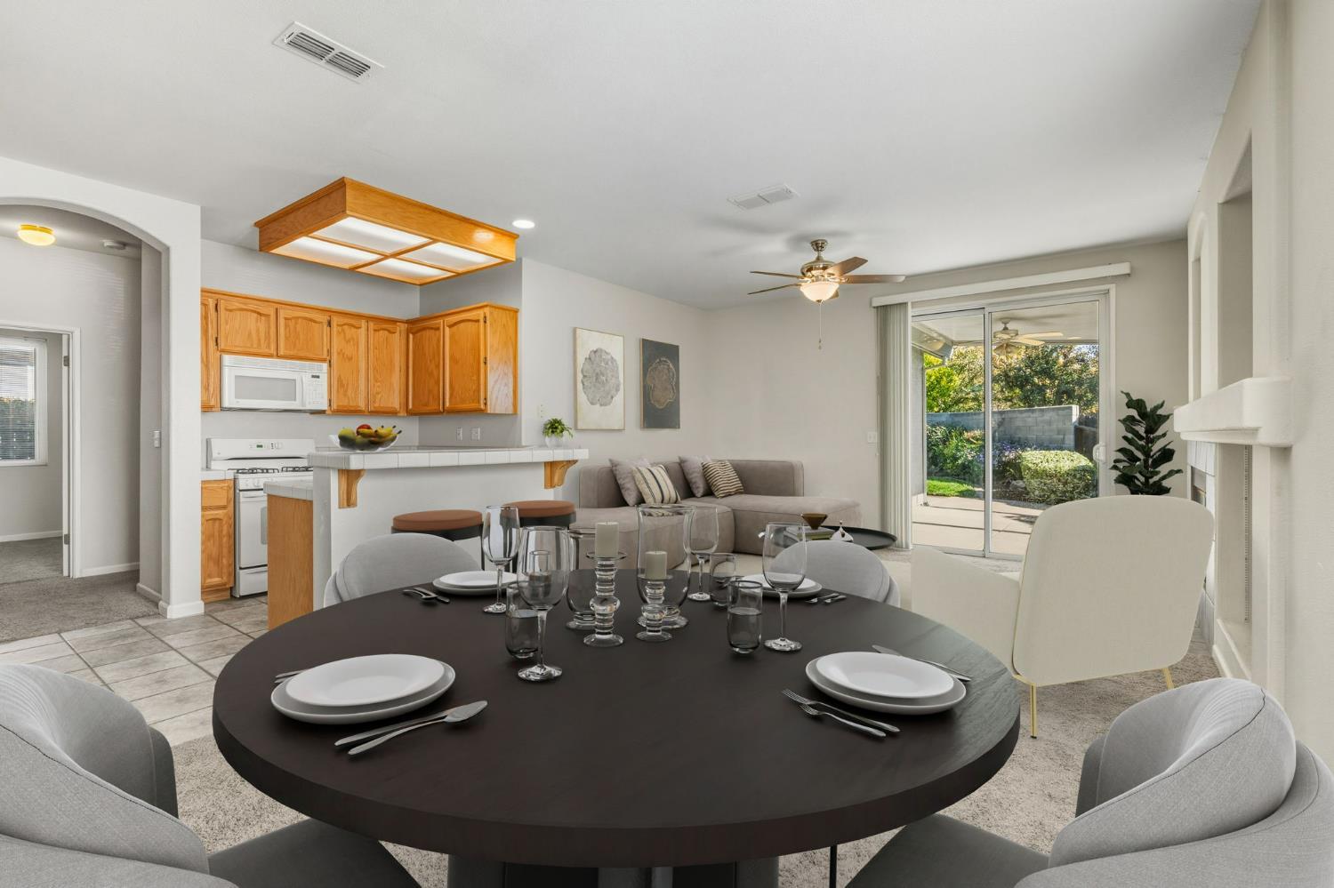 Citrus Heights, California, 95621, United States, 3 Bedrooms Bedrooms, ,2 BathroomsBathrooms,Residential,For Sale,1995433