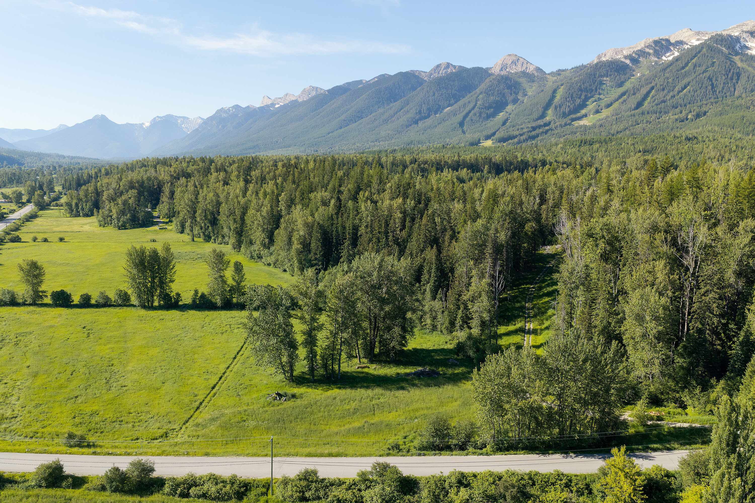  Fernie Acreage - 物件實景