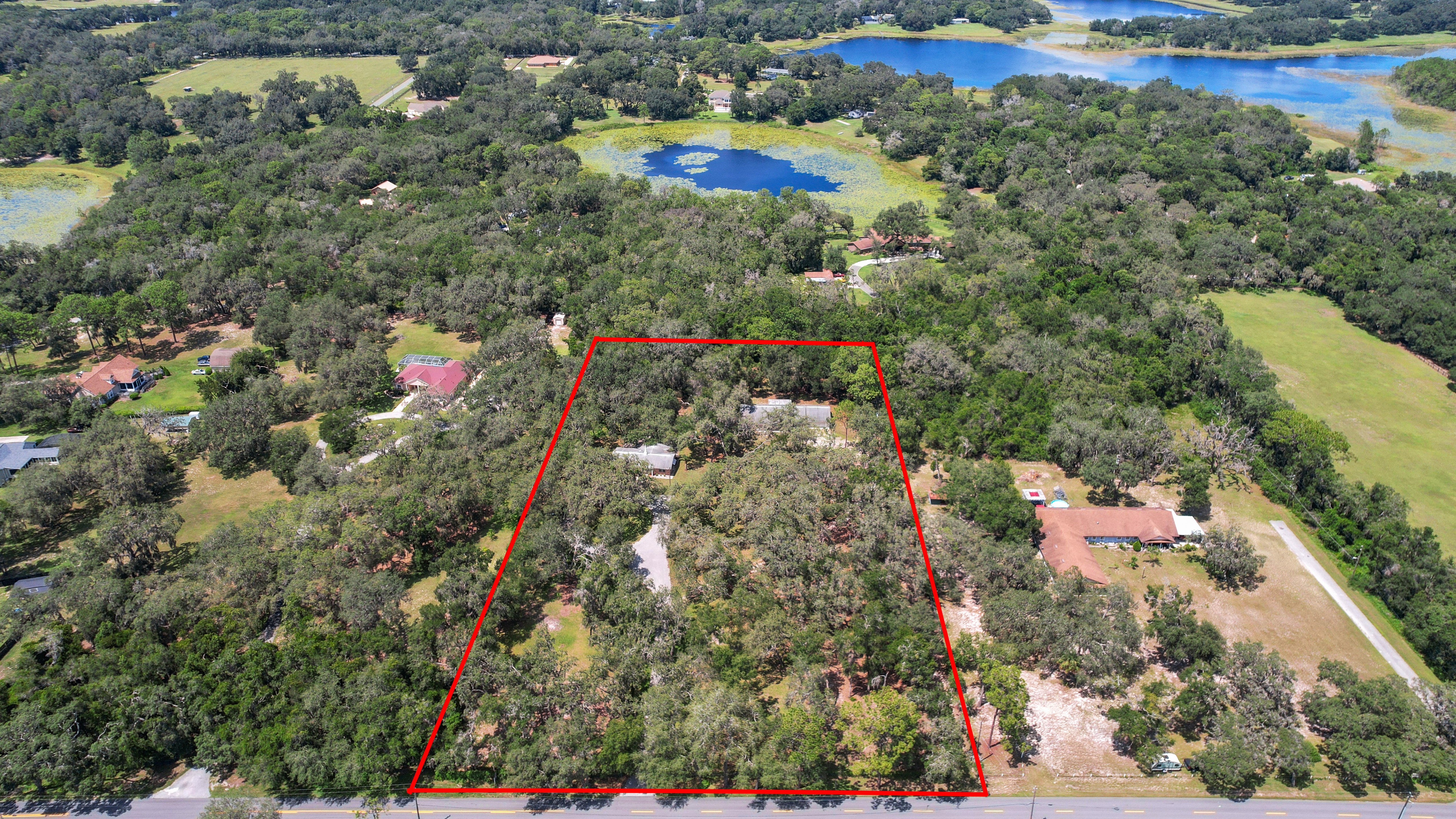 Lady Lake, Florida, 32159, United States, 6 Bedrooms Bedrooms, ,5 BathroomsBathrooms,Residential,For Sale,1921819