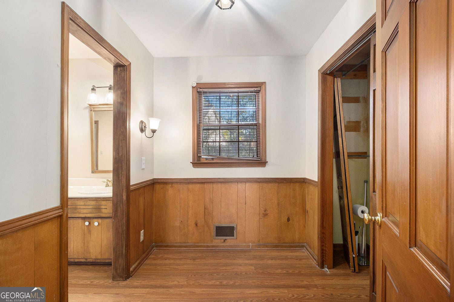 Tucker, Georgia, 30084, United States, 3 Bedrooms Bedrooms, ,2 BathroomsBathrooms,Residential,For Sale,1992520