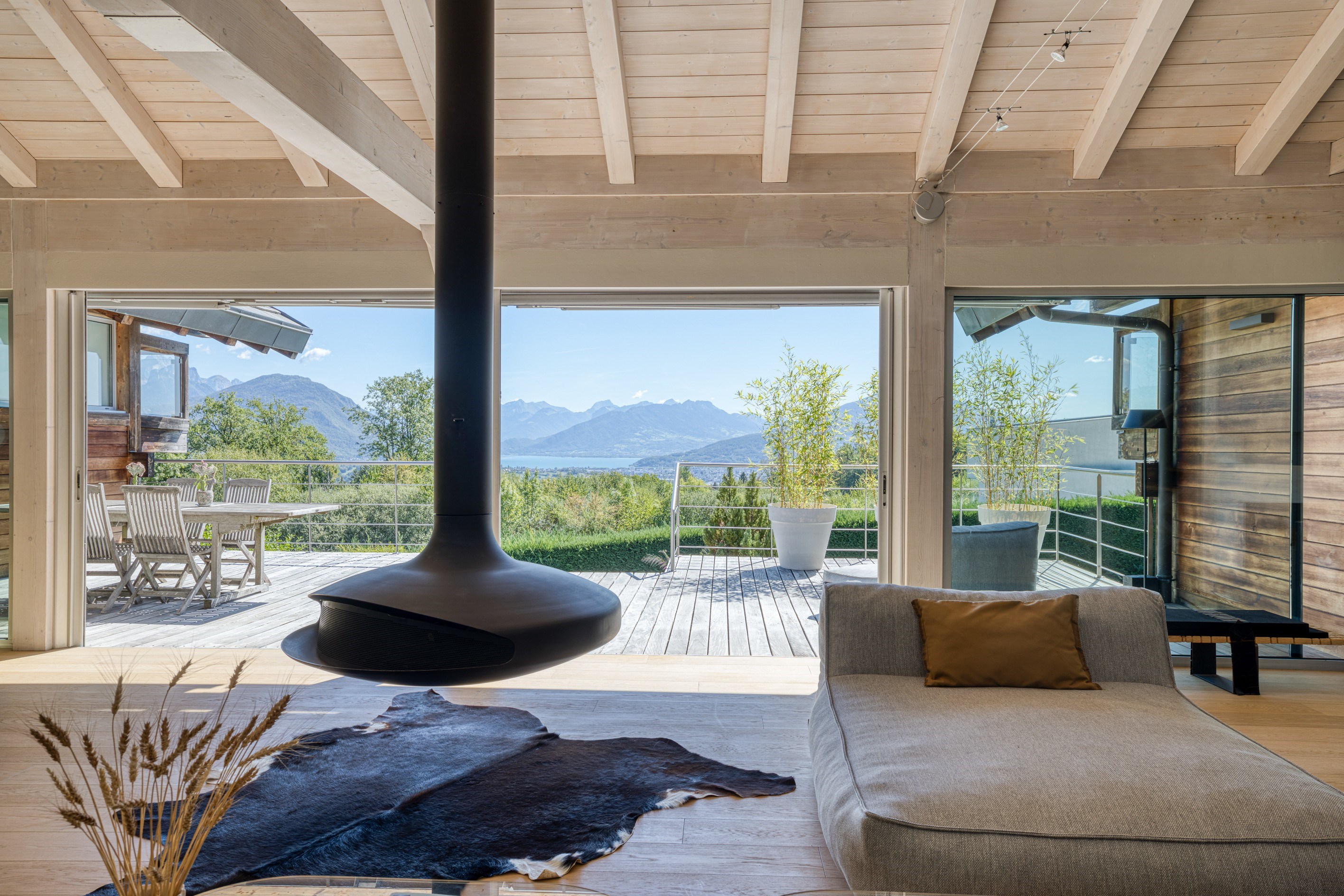  Contemporary Elegance and Alpine Art of Living Overlooking Lake Annecy - 物件實景