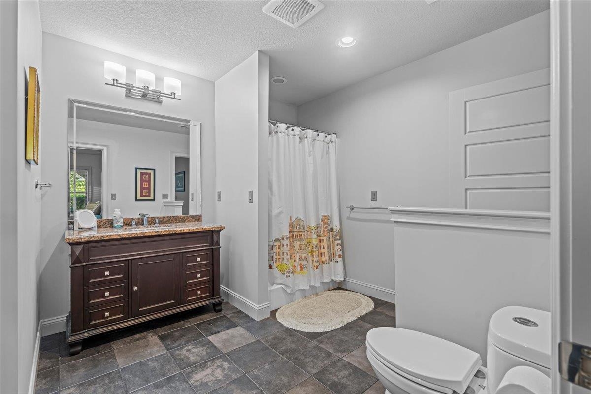 Chesnee, South Carolina, 29323, United States, 5 Bedrooms Bedrooms, ,5 BathroomsBathrooms,Residential,For Sale,1825436