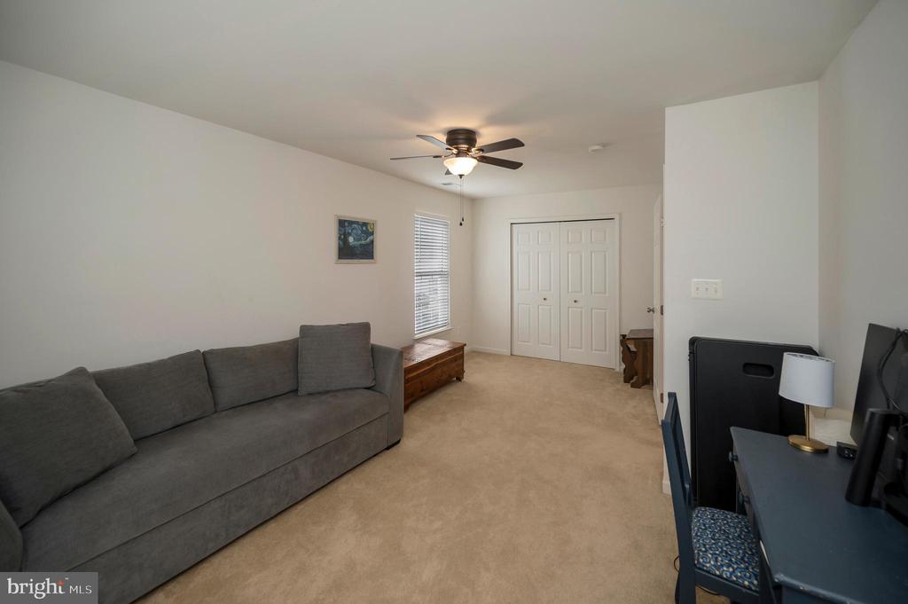 Fredericksburg, Virginia, 22407, United States, 4 Bedrooms Bedrooms, ,4 BathroomsBathrooms,Residential,For Sale,2049321