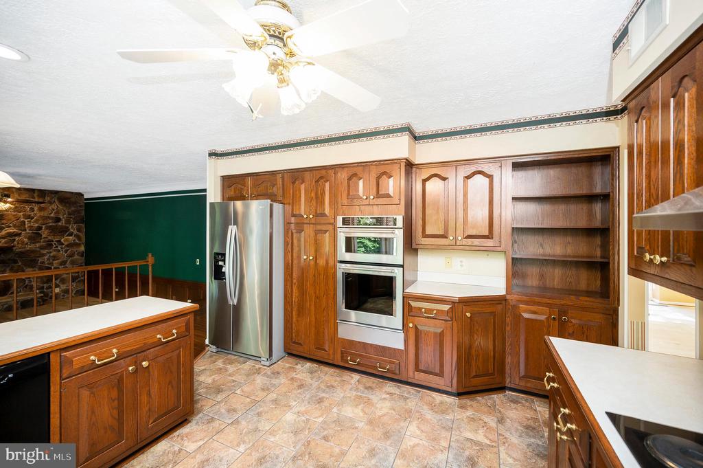 Woodbridge, Virginia, 22192, United States, 3 Bedrooms Bedrooms, ,3 BathroomsBathrooms,Residential,For Sale,1921378
