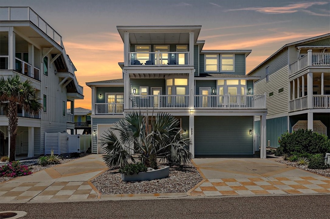 Port Aransas, Texas, 78373, United States, 4 Bedrooms Bedrooms, ,5 BathroomsBathrooms,Residential,For Sale,1926125
