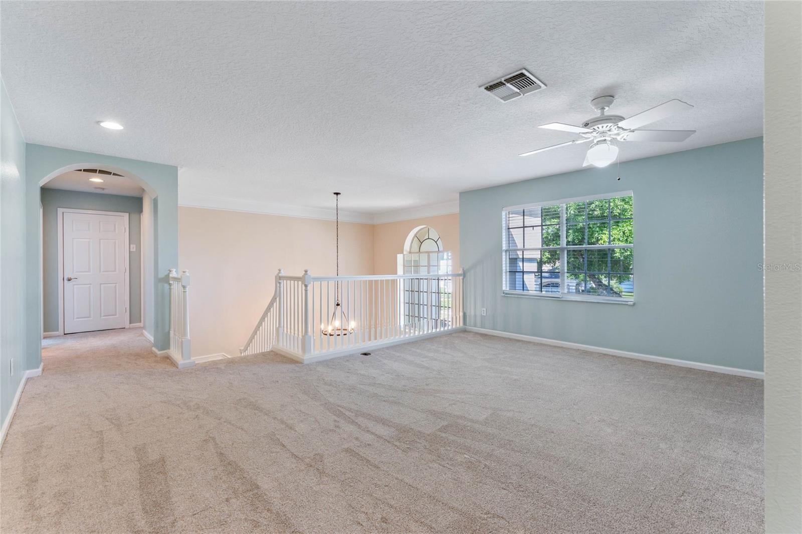 OVIEDO, Florida, 32765, United States, 5 Bedrooms Bedrooms, ,4 BathroomsBathrooms,Residential,For Sale,1980117