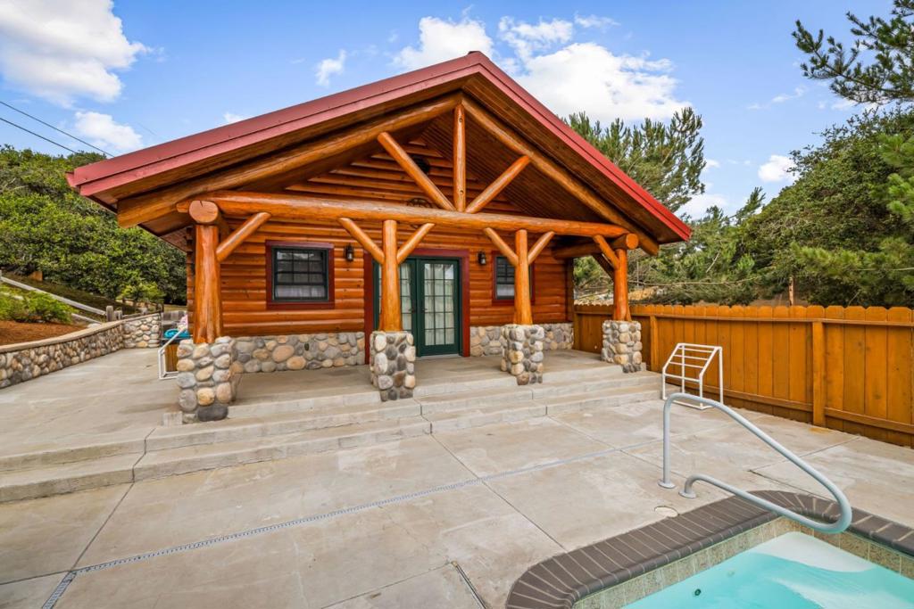 Salinas, California, 93907, United States, 3 Bedrooms Bedrooms, ,4 BathroomsBathrooms,Residential,For Sale,1974769