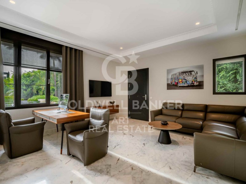 Marbella, Andalusia, ES, 6 Bedrooms Bedrooms, ,6 BathroomsBathrooms,Residential,For Sale,1821487