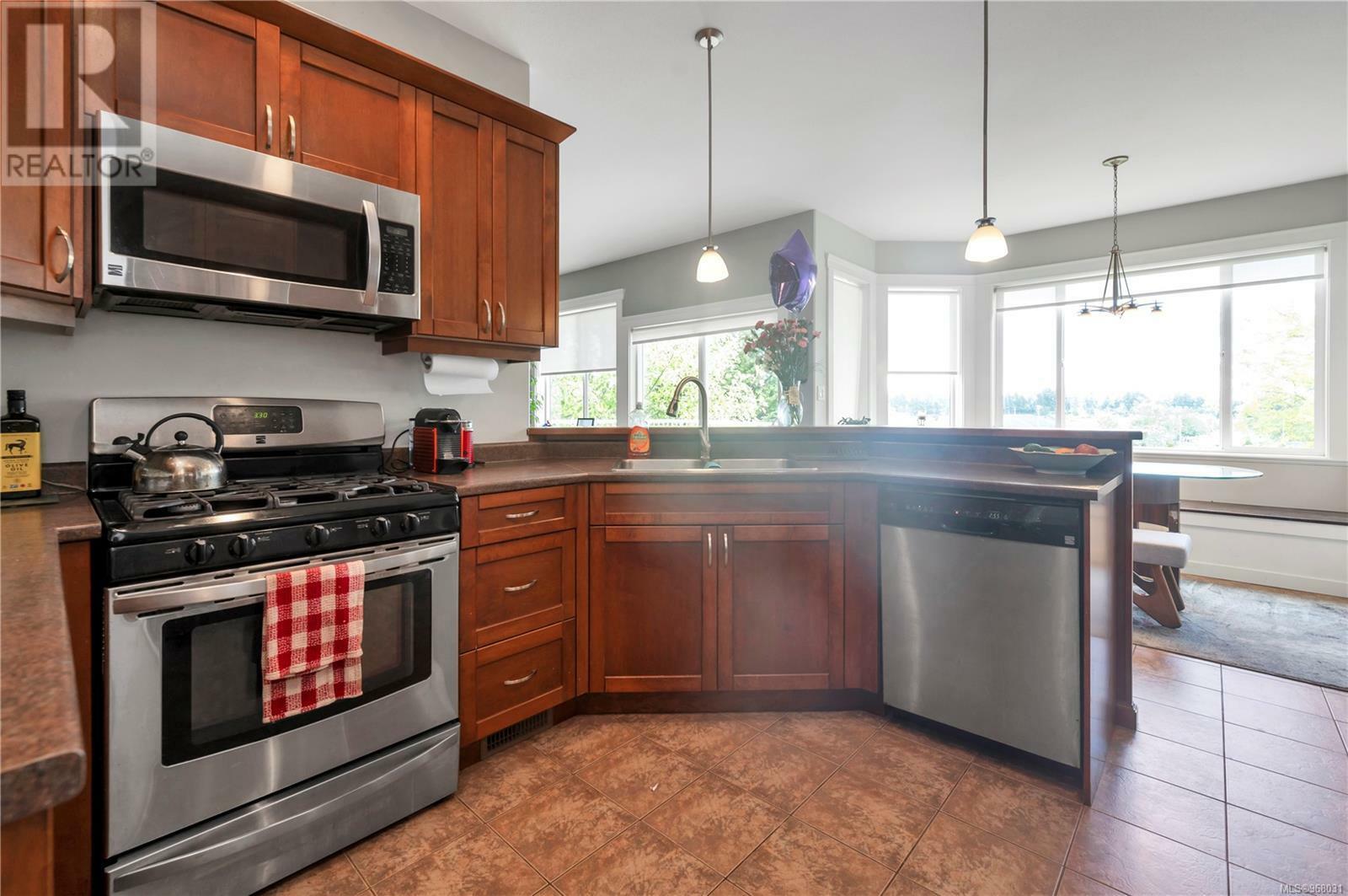 CAMPBELL RIVER, British Columbia, V9H 1V3, CA, 6 Bedrooms Bedrooms, ,4 BathroomsBathrooms,Residential,For Sale,1874294