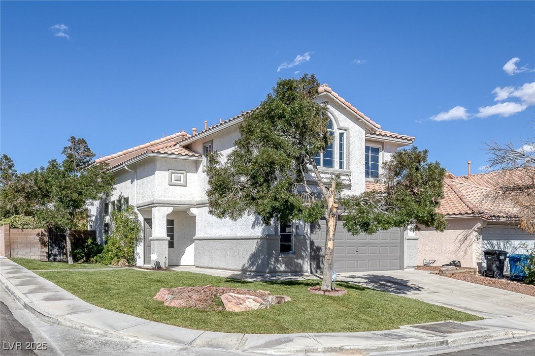 Las Vegas, Nevada, 89117, United States, 4 Bedrooms Bedrooms, ,3 BathroomsBathrooms,Residential,For Sale,1978159