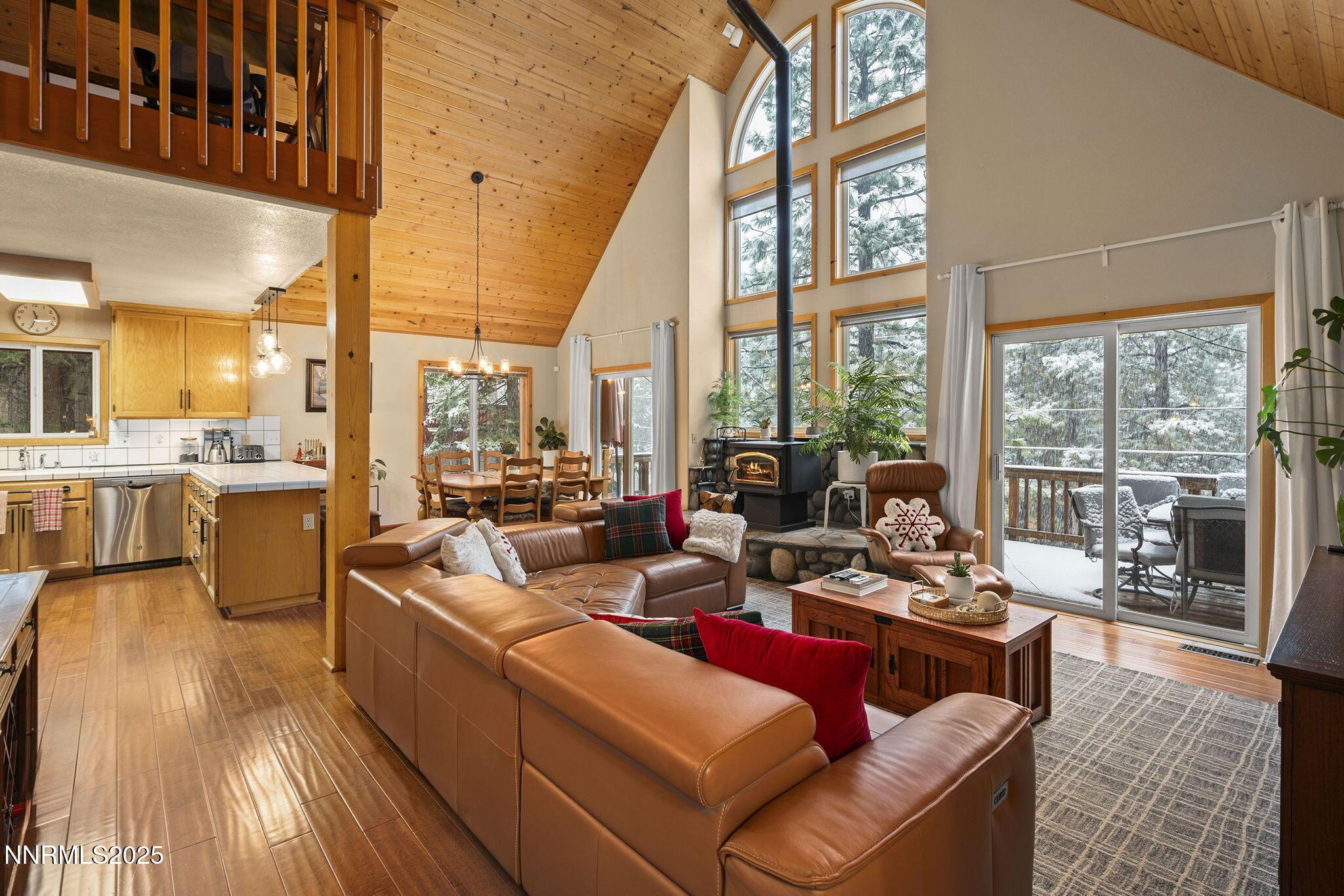 Tahoe Vista, California, 96143, United States, 3 Bedrooms Bedrooms, ,2 BathroomsBathrooms,Residential,For Sale,1998136