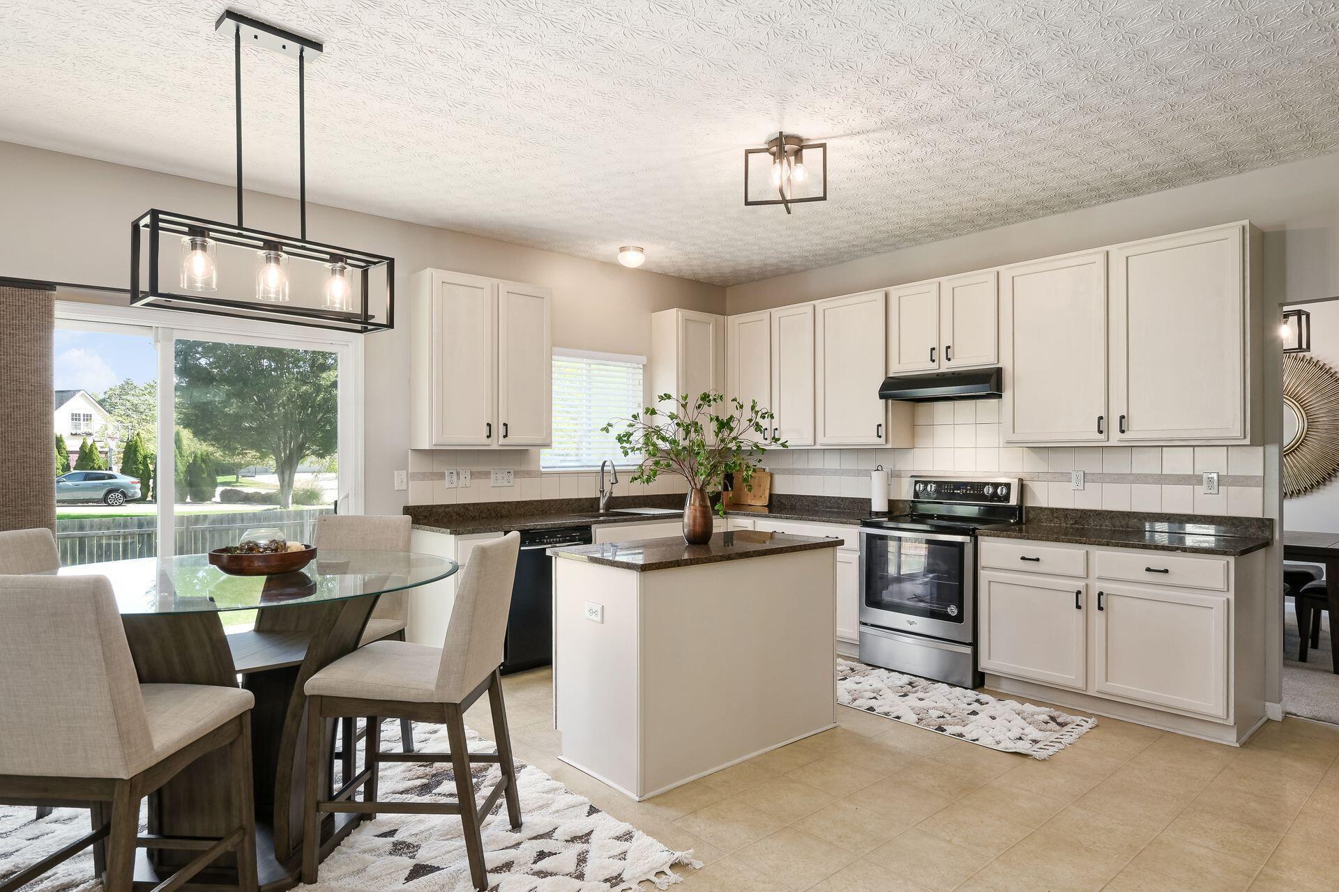 Hilliard, Ohio, 43026, United States, 4 Bedrooms Bedrooms, ,4 BathroomsBathrooms,Residential,For Sale,1965568