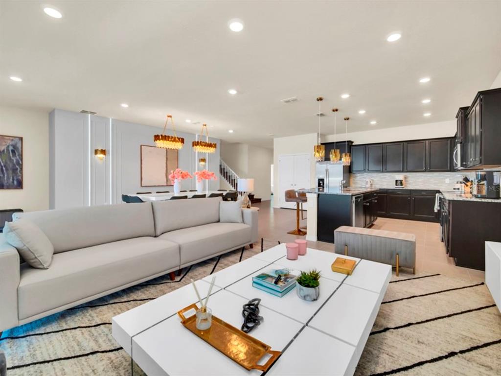 Davenport, Florida, 33897, United States, 10 Bedrooms Bedrooms, ,8 BathroomsBathrooms,Residential,For Sale,1736940