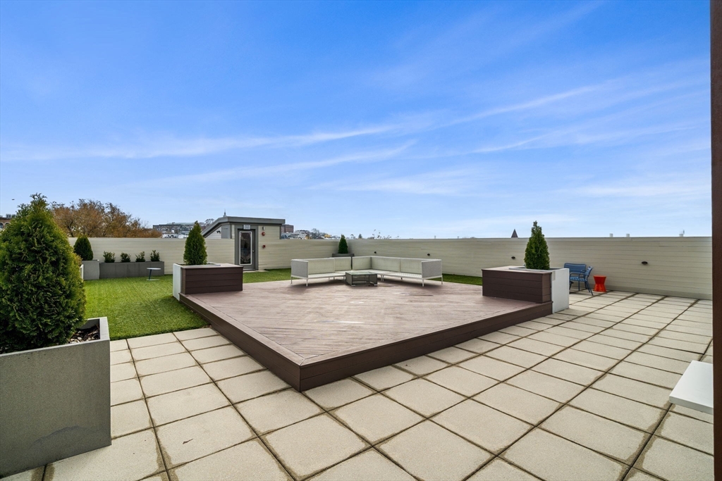 Boston, Massachusetts, 02127, United States, 2 Bedrooms Bedrooms, ,2 BathroomsBathrooms,Residential,For Sale,1999674