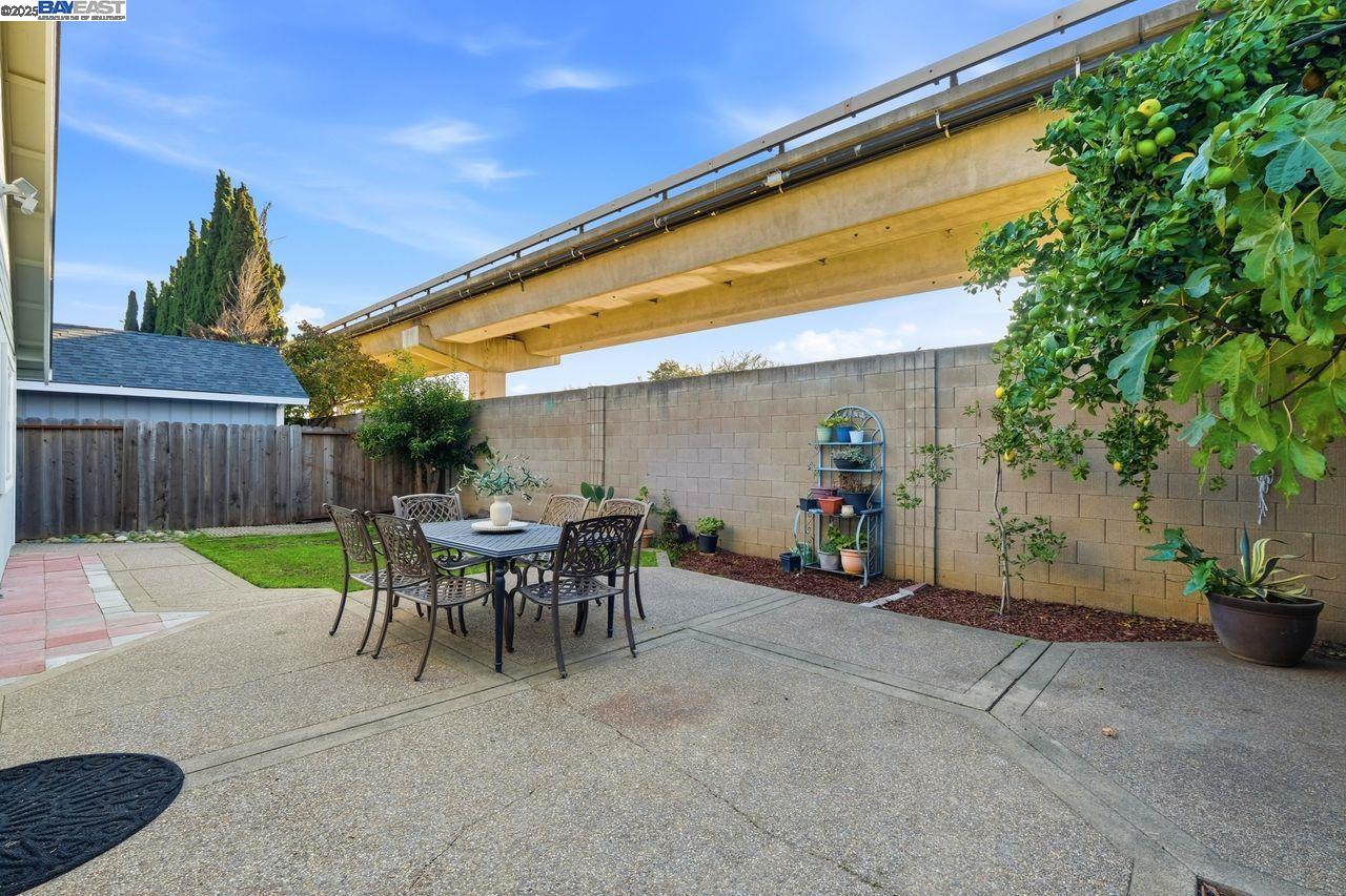 Union City, California, 94587, United States, 3 Bedrooms Bedrooms, ,2 BathroomsBathrooms,Residential,For Sale,2002943