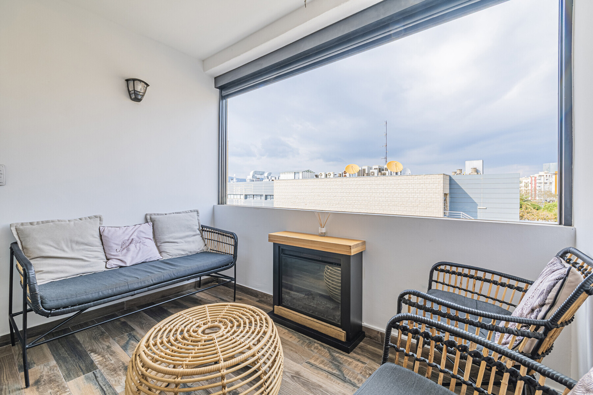  Modern apartment in front of the beach - 物件實景