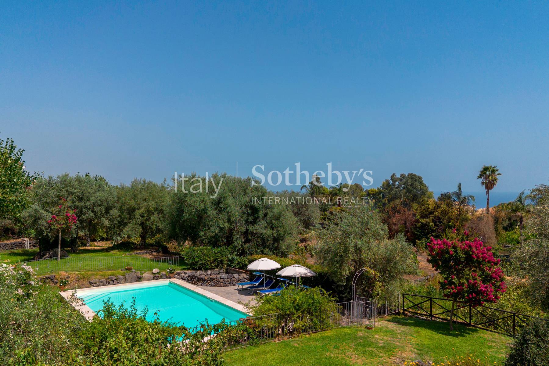  Elegant villa with a swimming pool and sea views in Acireale - 物件實景