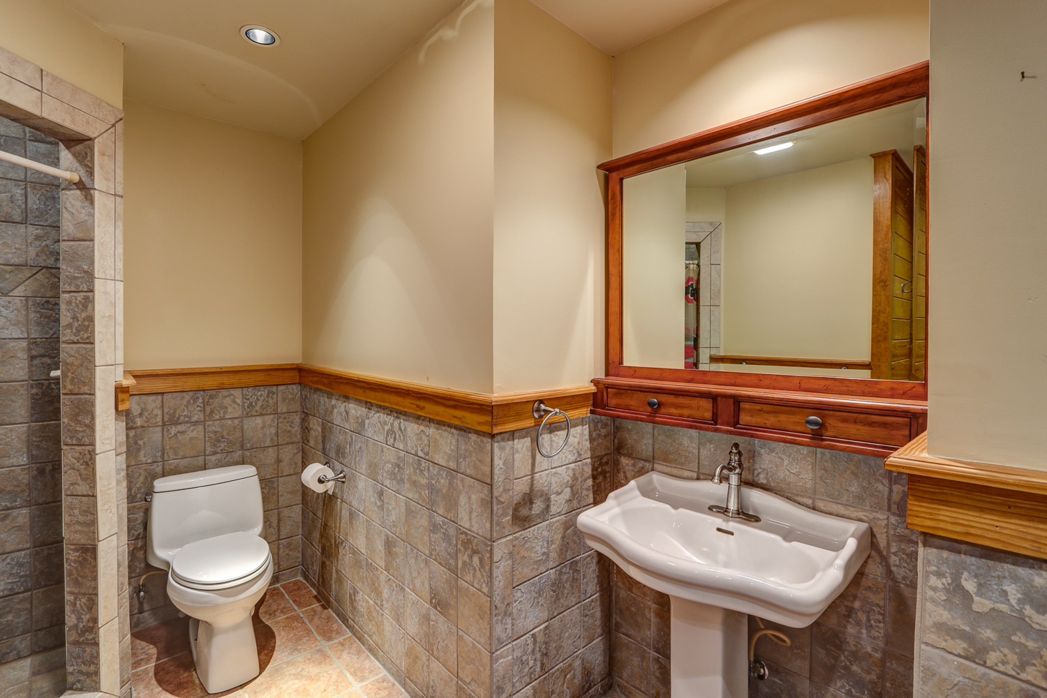 Appomattox, Virginia, 24522, United States, 4 Bedrooms Bedrooms, ,Residential,For Sale,1905819