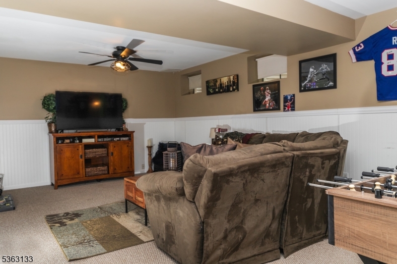 Jefferson, New Jersey, 07438, United States, 3 Bedrooms Bedrooms, ,3 BathroomsBathrooms,Residential,For Sale,1937828