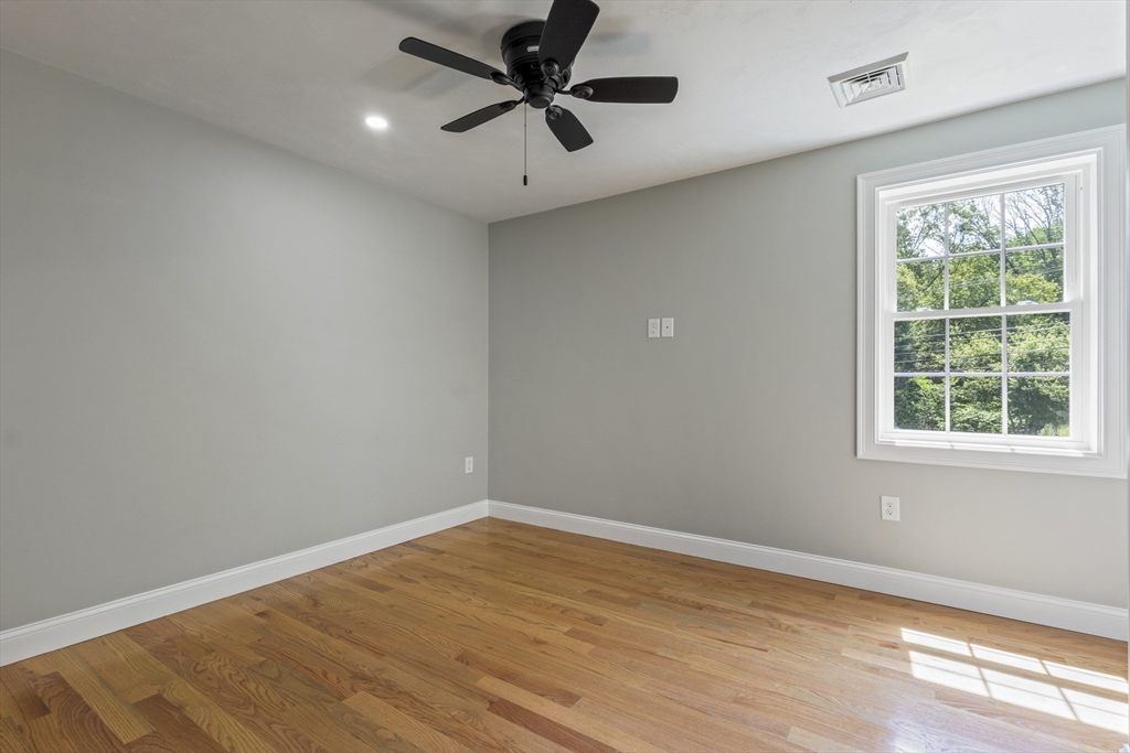 Attleboro, Massachusetts, 02703, United States, 4 Bedrooms Bedrooms, ,3 BathroomsBathrooms,Residential,For Sale,1924385