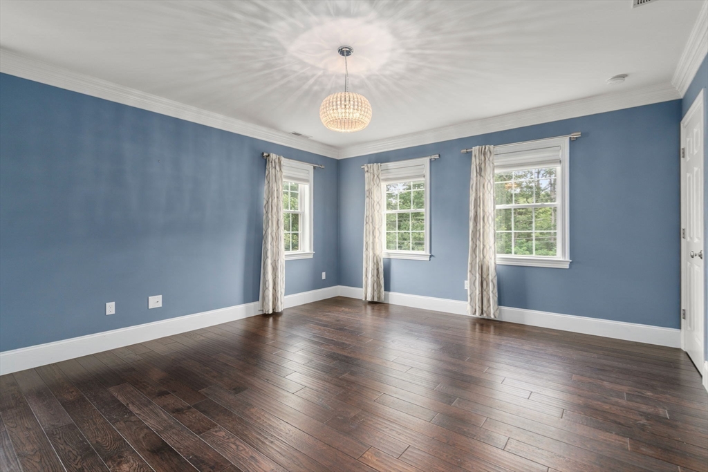 Natick, Massachusetts, 01760, United States, 3 Bedrooms Bedrooms, ,3 BathroomsBathrooms,Residential,For Sale,1941867