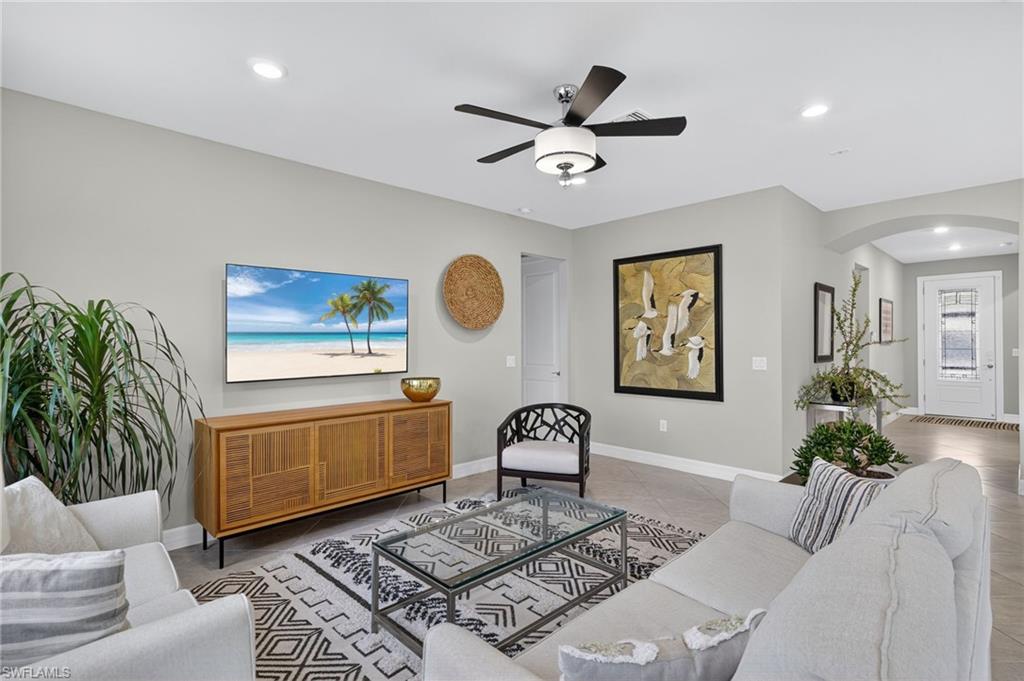 Fort Myers, Florida, 33913, United States, 2 Bedrooms Bedrooms, ,2 BathroomsBathrooms,Residential,For Sale,1941015
