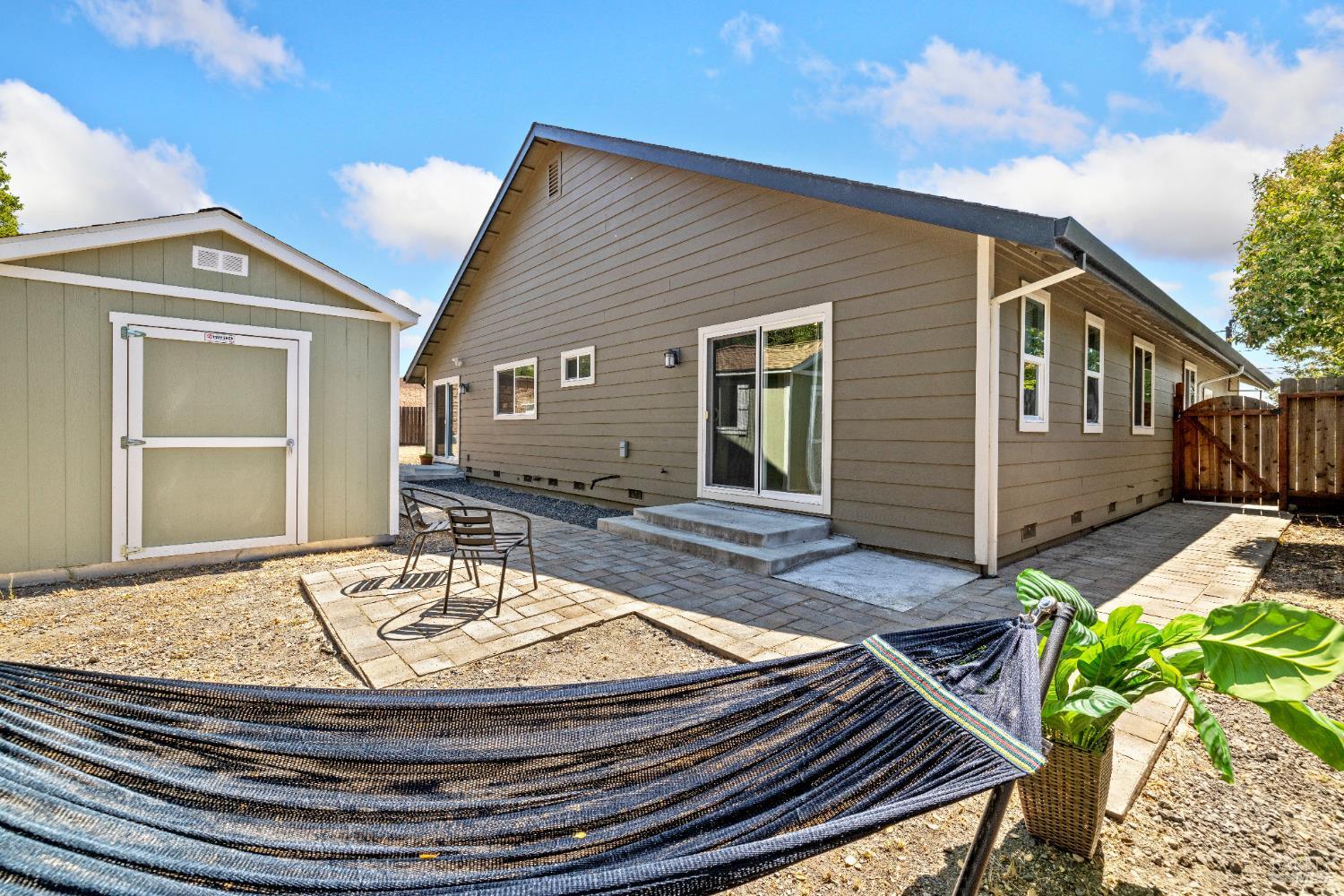 Petaluma, California, 94952, United States, 3 Bedrooms Bedrooms, ,2 BathroomsBathrooms,Residential,For Sale,1914314