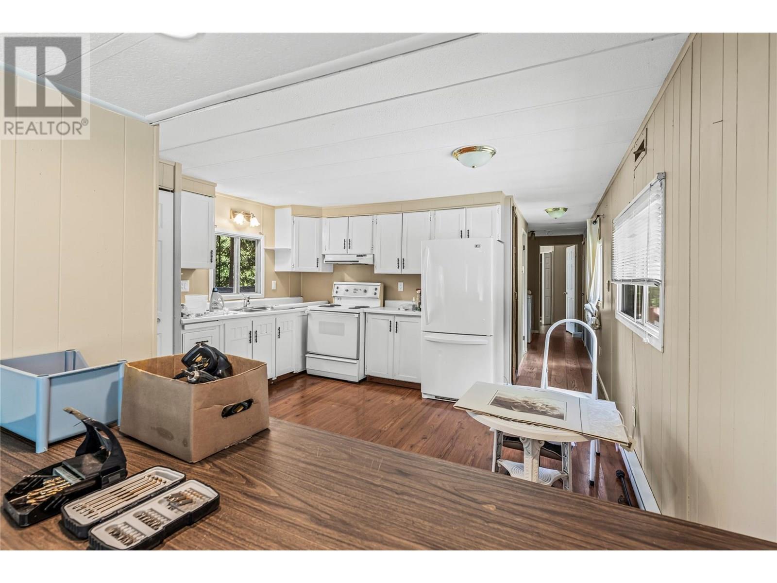 TAPPEN, British Columbia, V0E 2X2, CA, 2 Bedrooms Bedrooms, ,2 BathroomsBathrooms,Residential,For Sale,1868276