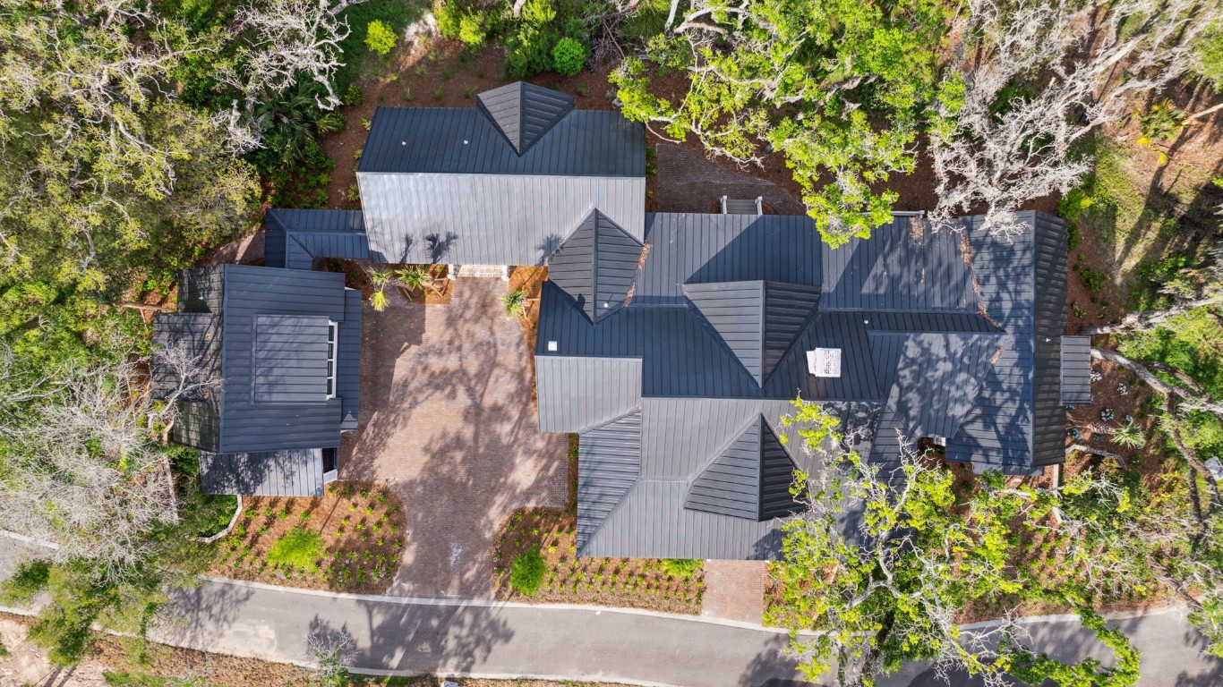 Fernandina Beach, Florida, 32034, United States, 5 Bedrooms Bedrooms, ,4 BathroomsBathrooms,Residential,For Sale,1983065