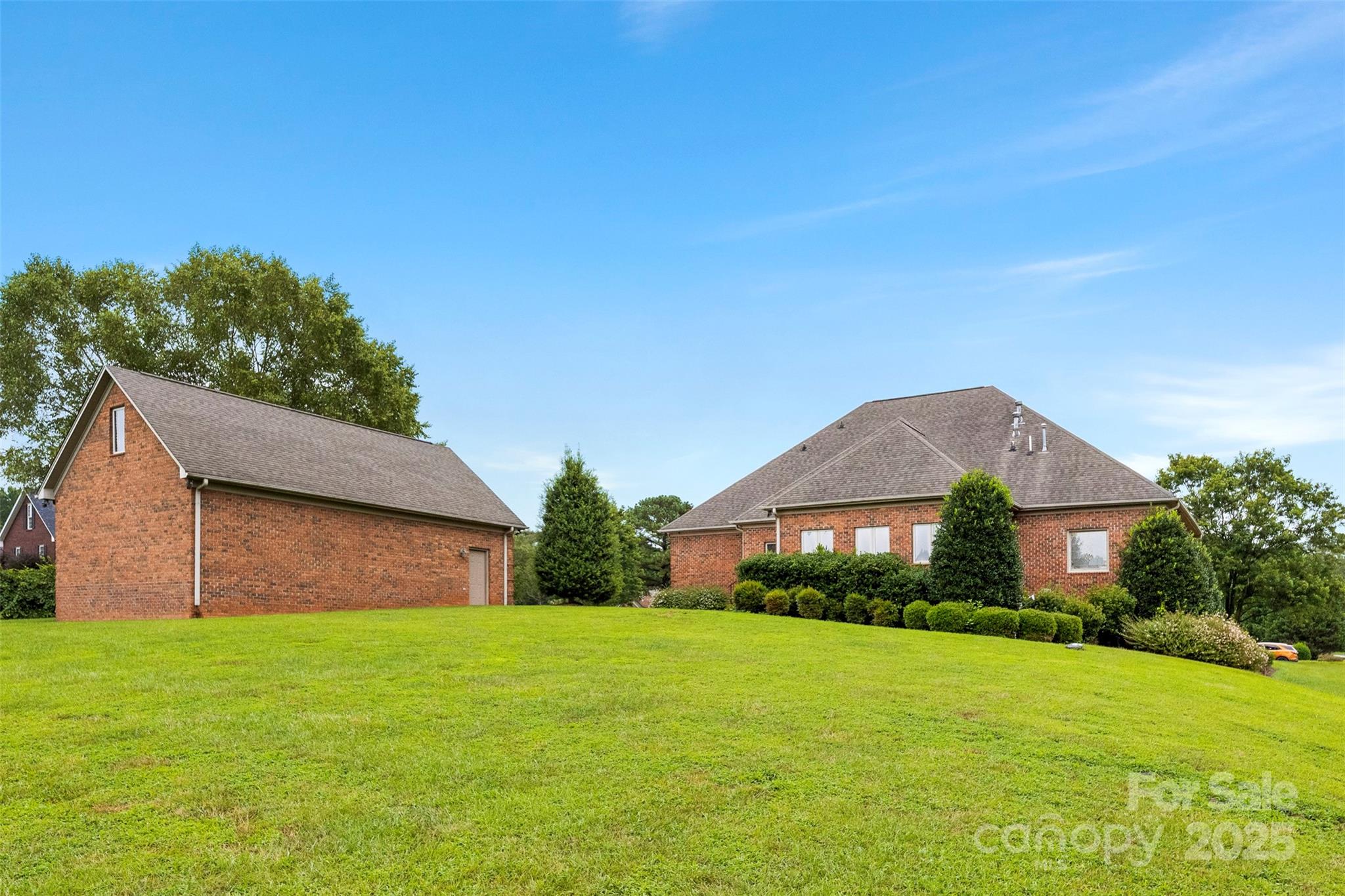 Lincolnton, North Carolina, 28092, United States, 3 Bedrooms Bedrooms, ,3 BathroomsBathrooms,Residential,For Sale,1910907