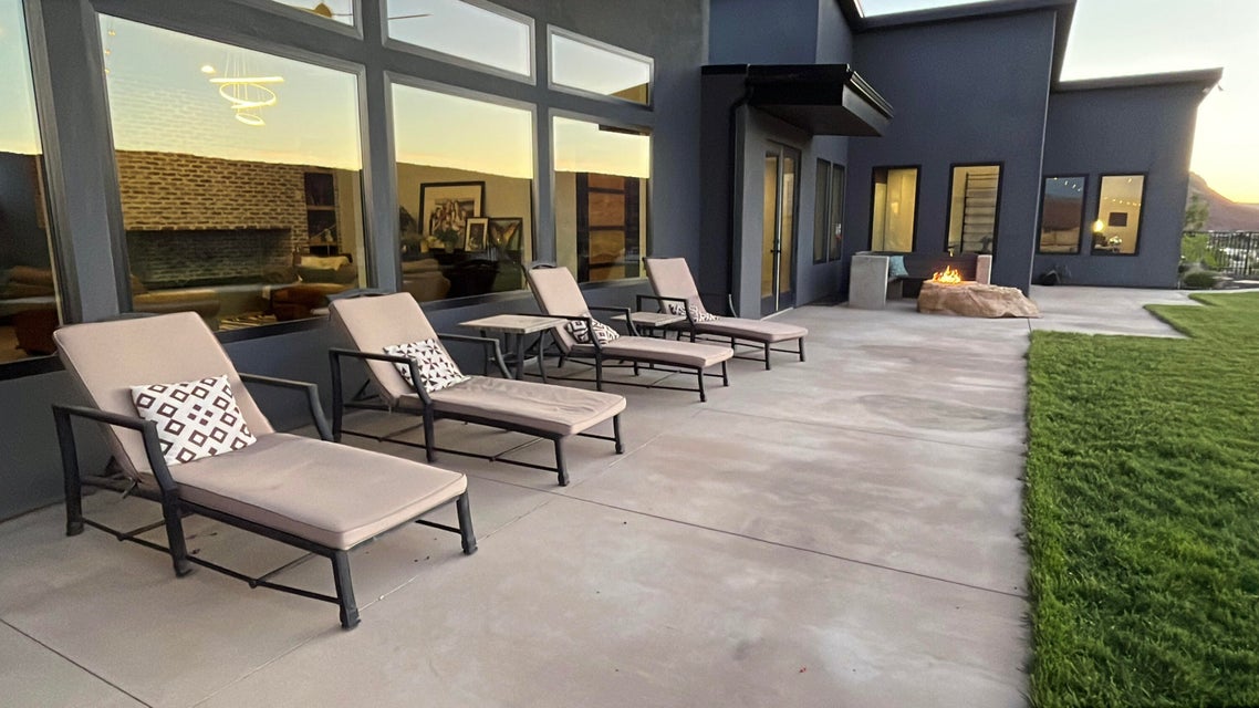 Washington, Utah, 84780, United States, 4 Bedrooms Bedrooms, ,4 BathroomsBathrooms,Residential,For Sale,1998221