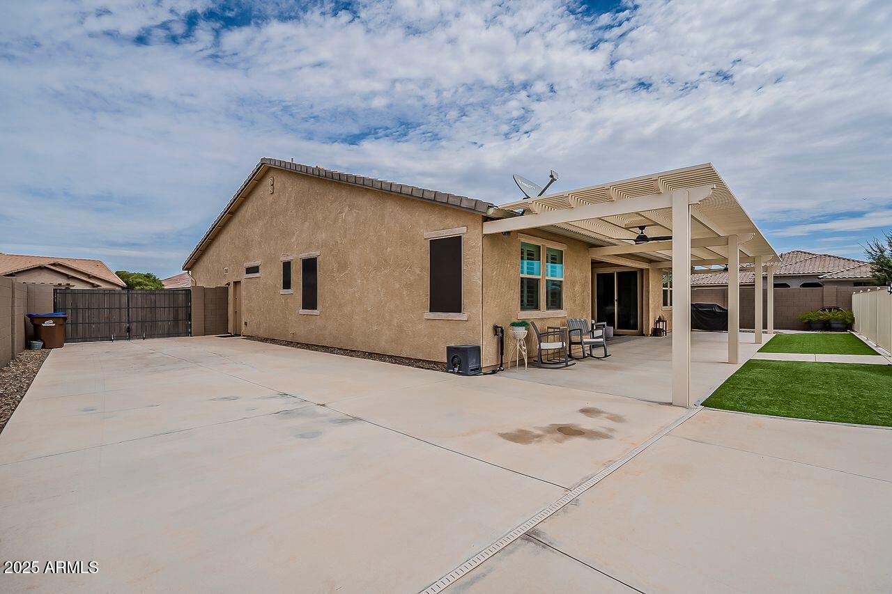 Maricopa, Arizona, 85138, United States, 3 Bedrooms Bedrooms, ,Residential,For Sale,1940206