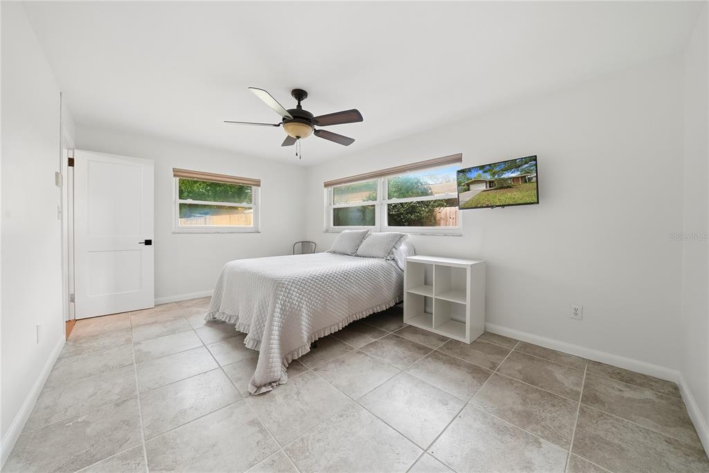 St Petersburg, Florida, 33703, United States, 4 Bedrooms Bedrooms, ,4 BathroomsBathrooms,Residential,For Sale,2002188