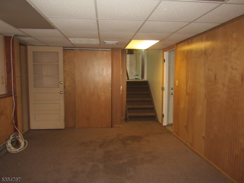Piscataway Twp., New Jersey, 08854, United States, 3 Bedrooms Bedrooms, ,2 BathroomsBathrooms,Residential,For Sale,1949354