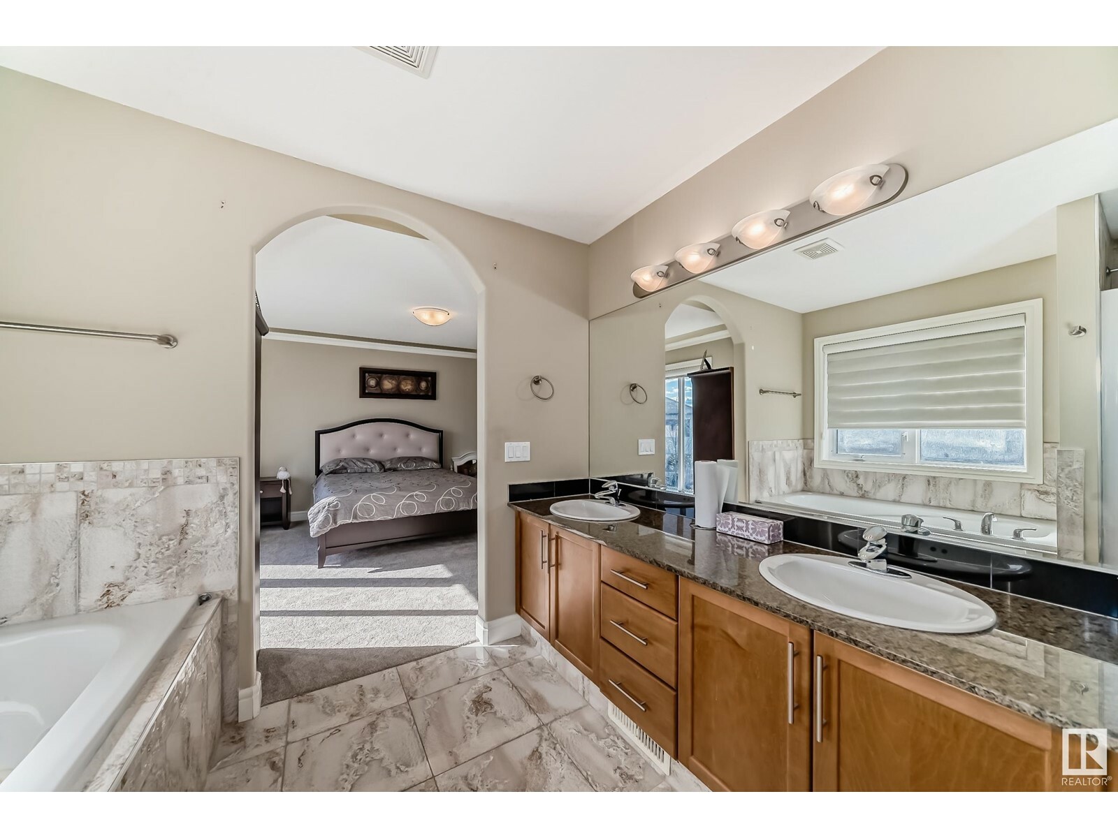 EDMONTON, Alberta, T5A 3V4, CA, 4 Bedrooms Bedrooms, ,4 BathroomsBathrooms,Residential,For Sale,1837785