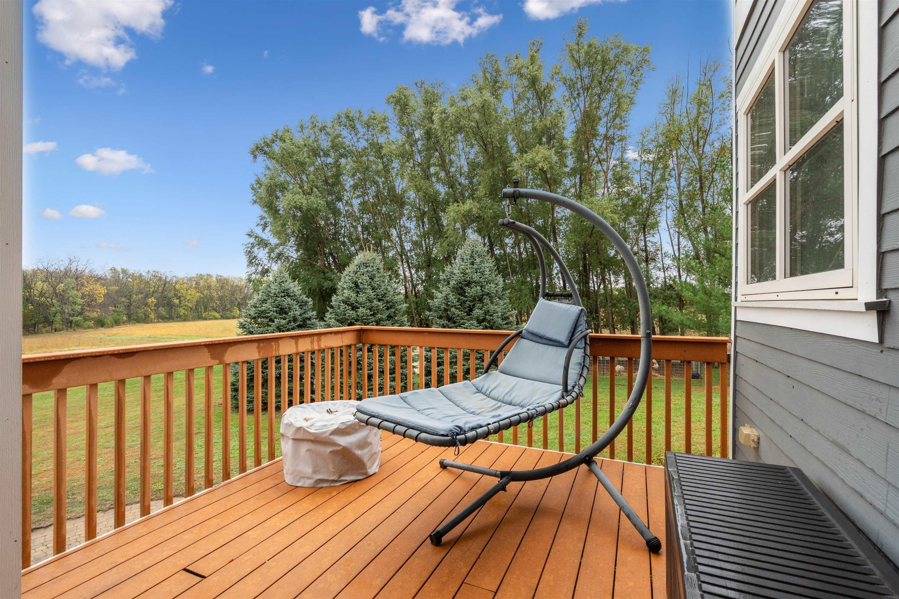 Waverly, Iowa, 50677, United States, 4 Bedrooms Bedrooms, ,4 BathroomsBathrooms,Residential,For Sale,1974808