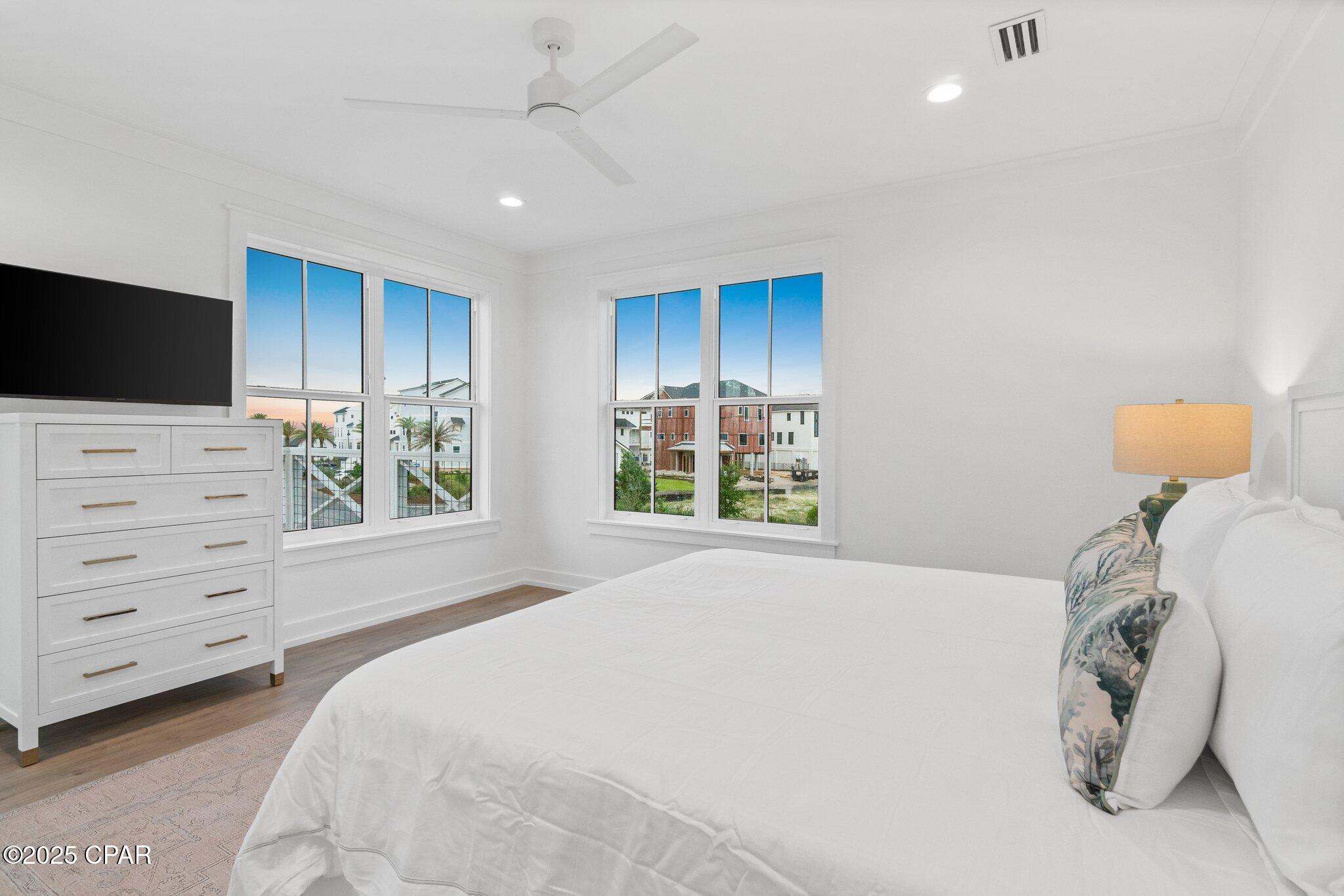 Mexico Beach, Florida, 32456, United States, 5 Bedrooms Bedrooms, ,5 BathroomsBathrooms,Residential,For Sale,1981847