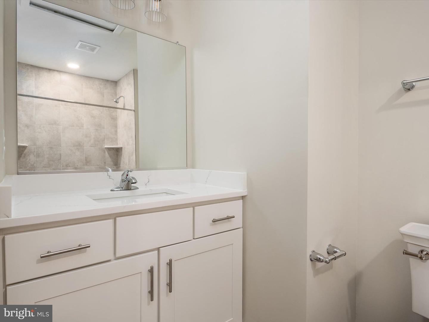 Glen Burnie, Maryland, 21060, United States, 3 Bedrooms Bedrooms, ,2 BathroomsBathrooms,Residential,For Sale,1958960