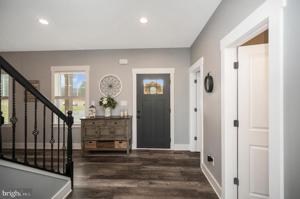 Bealeton, Virginia, 22712, United States, 4 Bedrooms Bedrooms, ,3 BathroomsBathrooms,Residential,For Sale,2002871