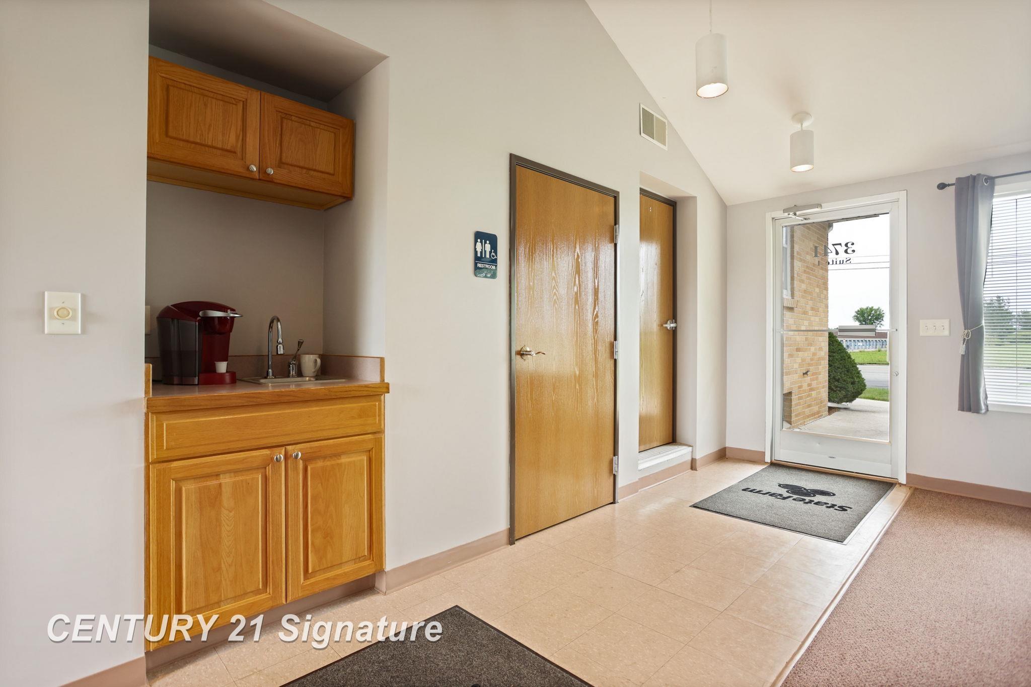 Saginaw, Michigan, 48604, United States, 4 Bedrooms Bedrooms, ,3 BathroomsBathrooms,Residential,For Sale,1980759