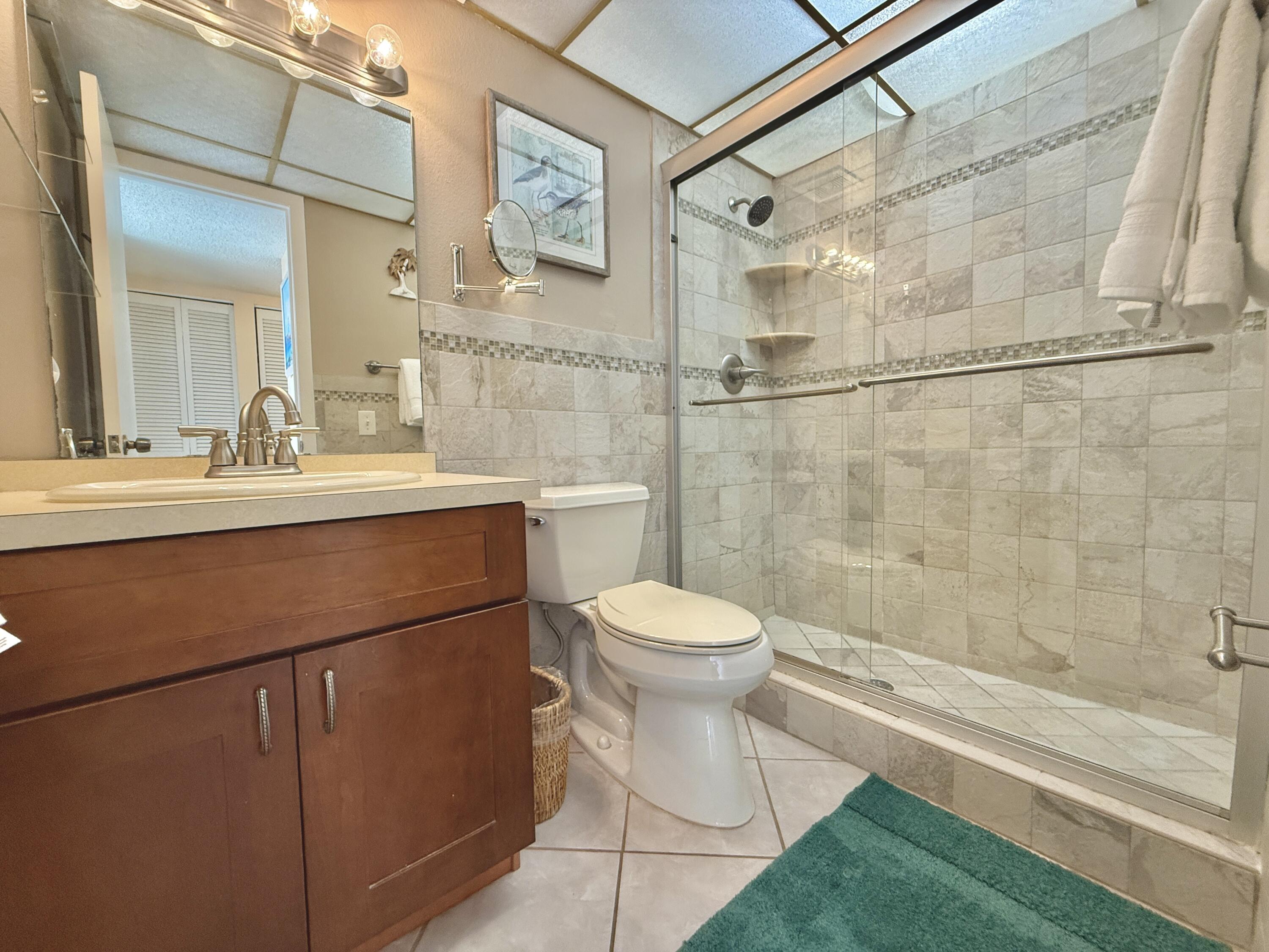 KEY LARGO, Florida, 33037, United States, 2 Bedrooms Bedrooms, ,2 BathroomsBathrooms,Residential,For Sale,1995585