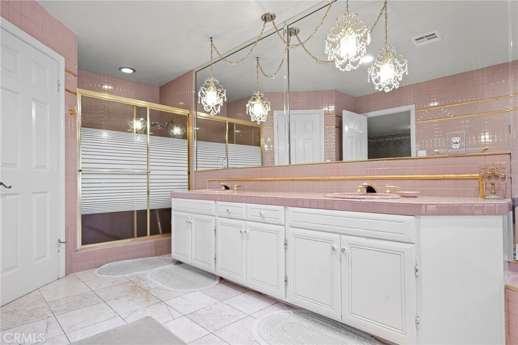 Hemet, California, 92544, United States, 5 Bedrooms Bedrooms, ,4 BathroomsBathrooms,Residential,For Sale,1896645