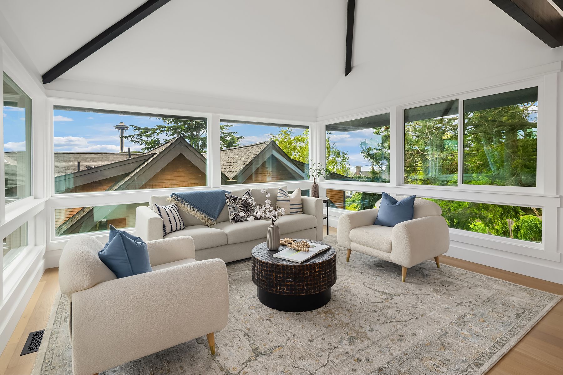  1014 4th Ave N, Seattle, WA 98109 - 物件實景