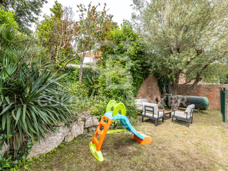 Cerdanyola del Vallès, Catalonia, ES, 4 Bedrooms Bedrooms, ,3 BathroomsBathrooms,Residential,For Sale,1856744