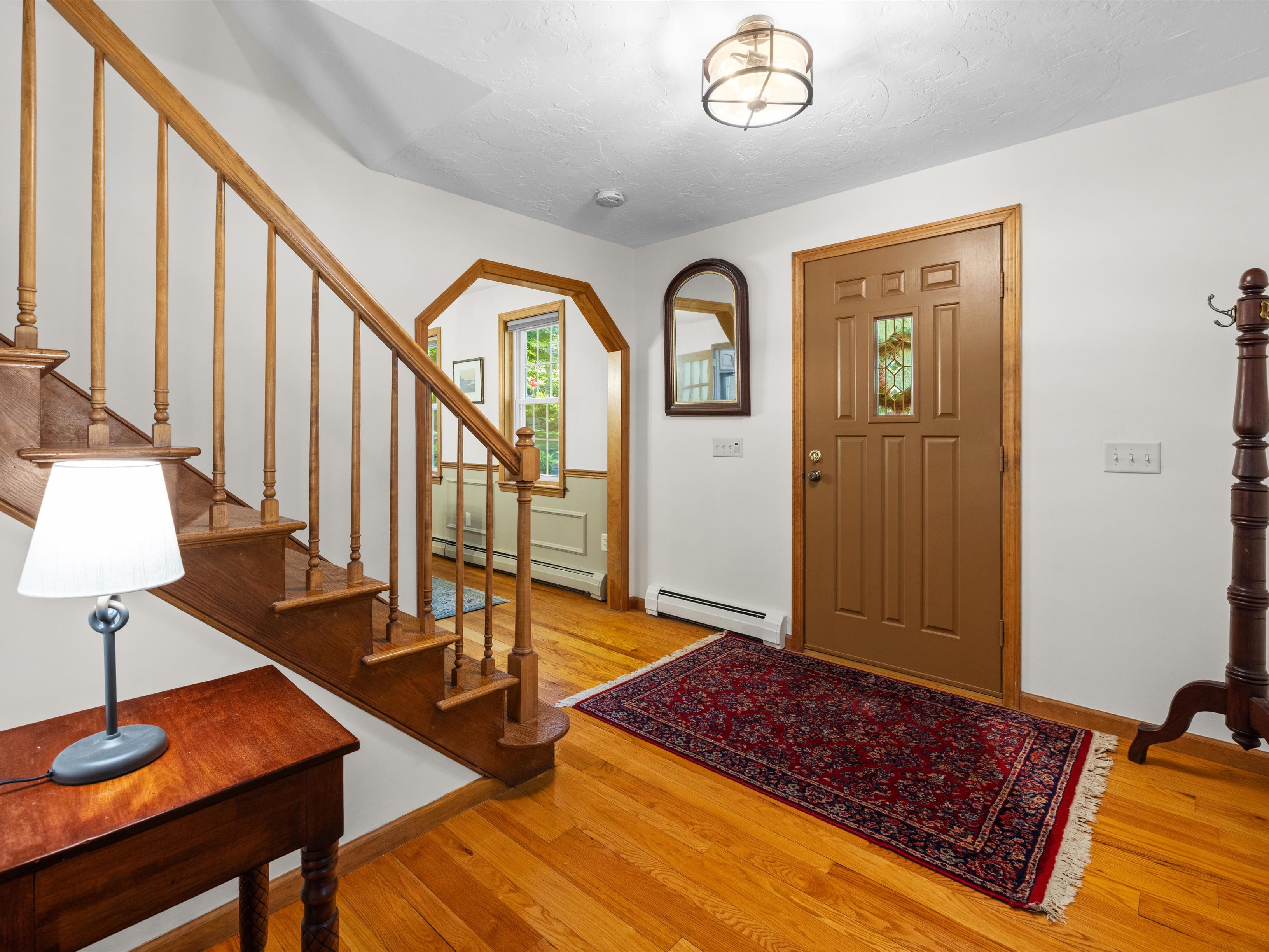  61 Beach Street, Millbury, MA 01527 - 物件實景