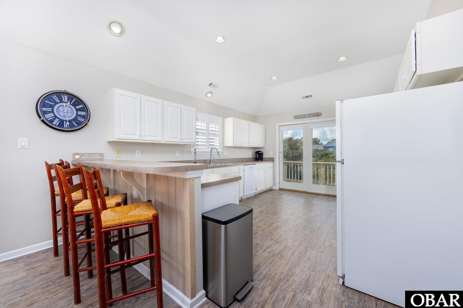 Corolla, North Carolina, 27927, United States, 6 Bedrooms Bedrooms, ,6 BathroomsBathrooms,Residential,For Sale,1827442