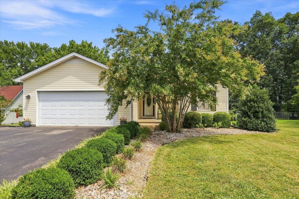 Moorman Ln, Bowling Green, KY 42101