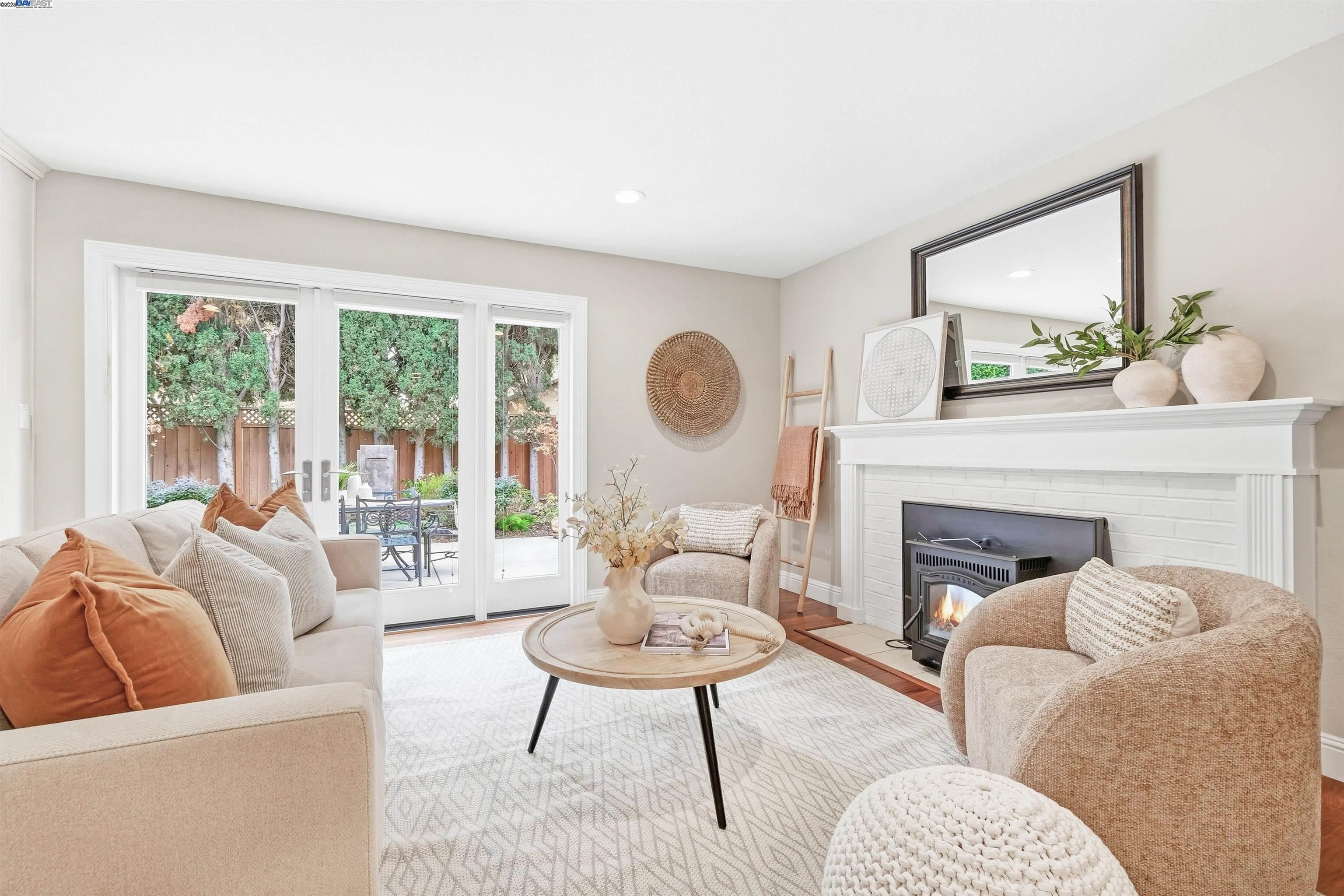 Fremont, California, 94536, United States, 4 Bedrooms Bedrooms, ,2 BathroomsBathrooms,Residential,For Sale,1990968