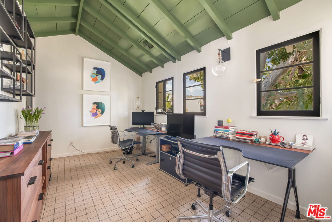 West Hollywood, California, 90048, United States, 3 Bedrooms Bedrooms, ,1 BathroomBathrooms,Residential,For Sale,1828298